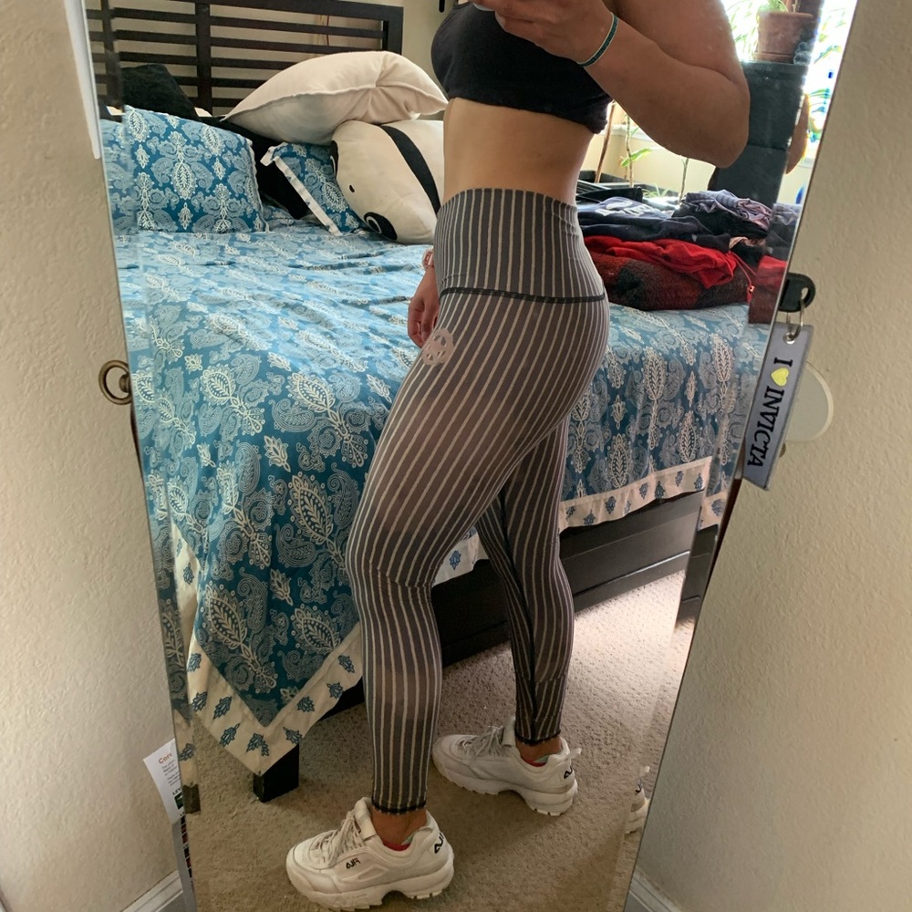 EUC Teeki Striped Leggings “Hot Pants”